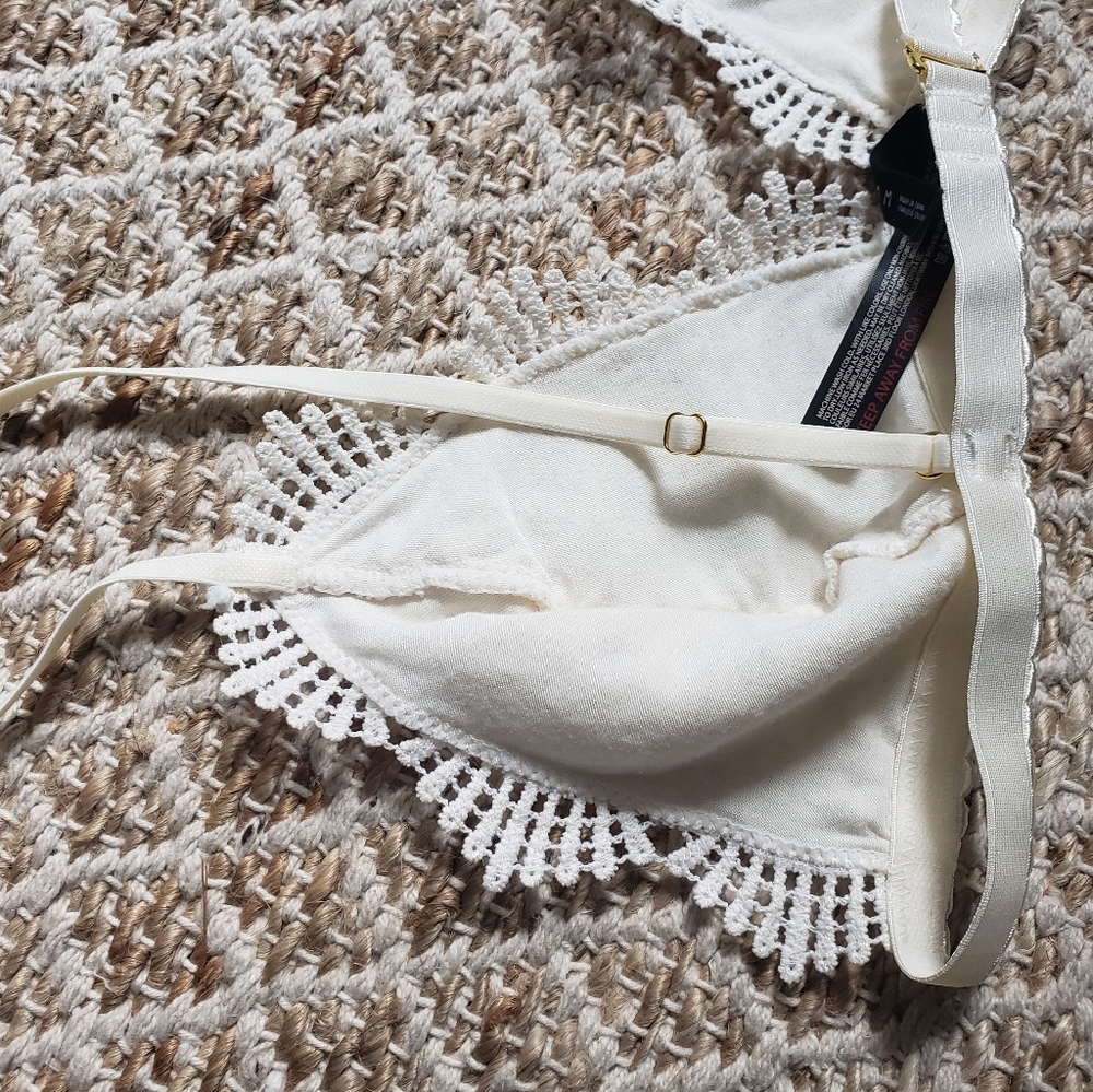 🔥SOLD Urban Outfitters Bralette New - Picture 6 of 8